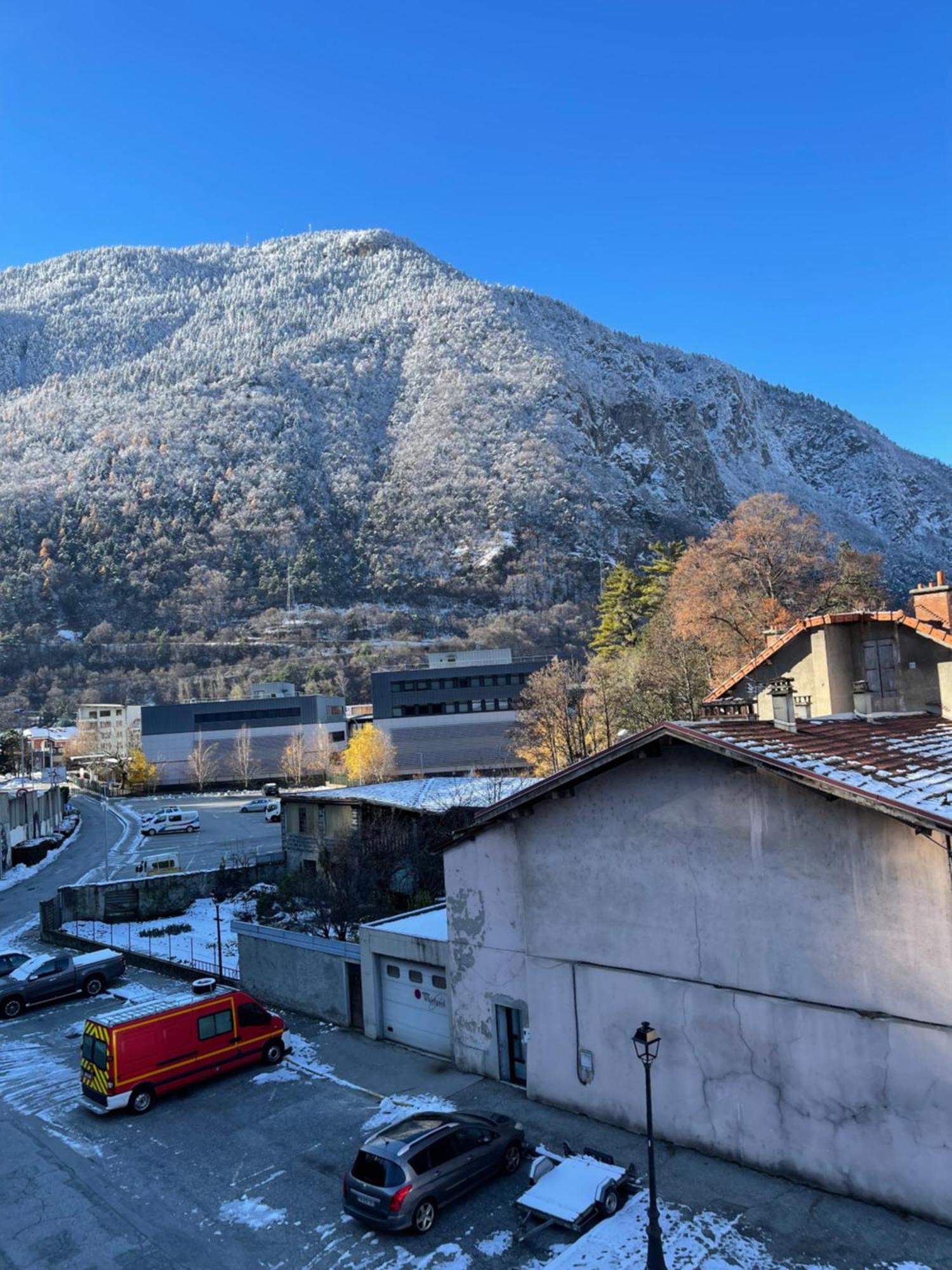 La Montagnette L Ours T1 Maison En Travaux De 10H A 17H มูติเยร์ ภายนอก รูปภาพ